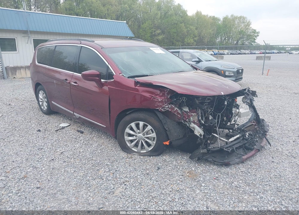 2017 CHRYSLER PACIFICA TOURING L VIN: 2C4RC1BG6HR509476