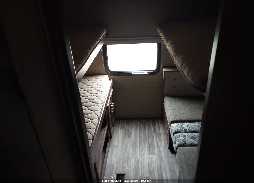2016 KEYSTONE OUTBACK 293UBH VIN: 4YDT2932XGB452266