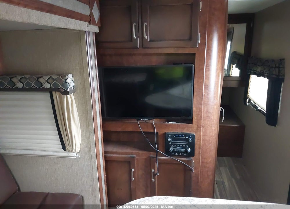 2016 KEYSTONE OUTBACK 293UBH VIN: 4YDT2932XGB452266