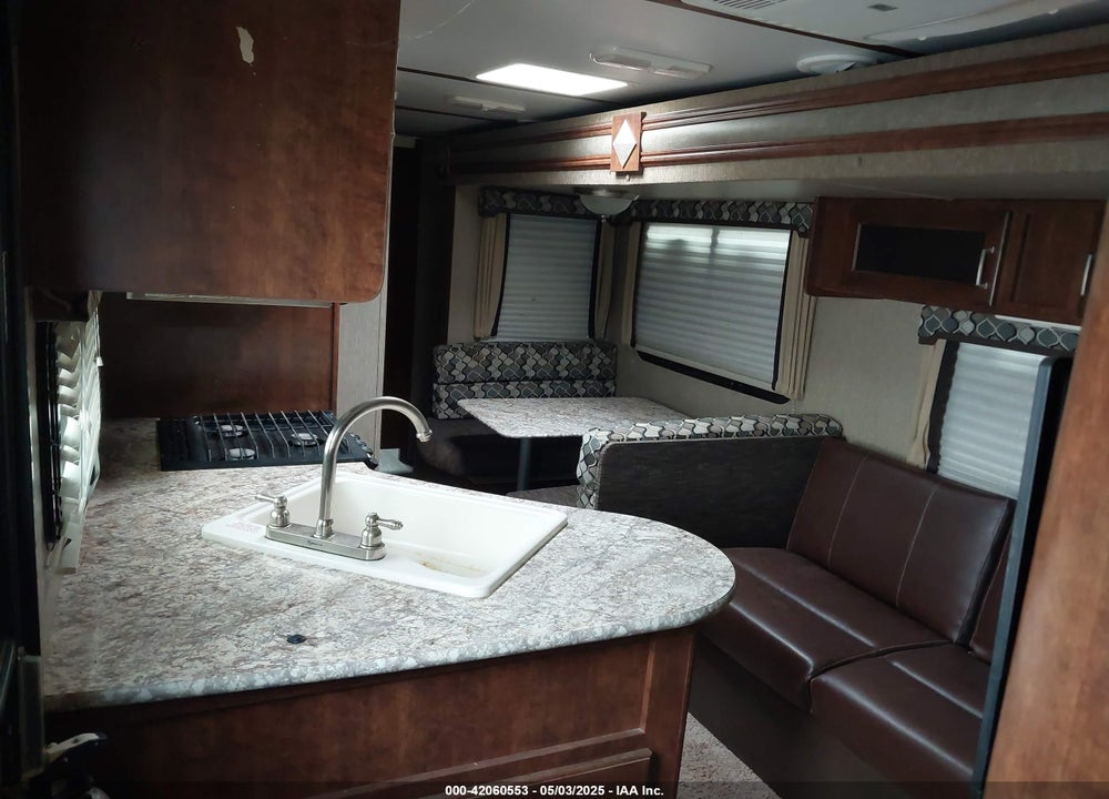 2016 KEYSTONE OUTBACK 293UBH VIN: 4YDT2932XGB452266
