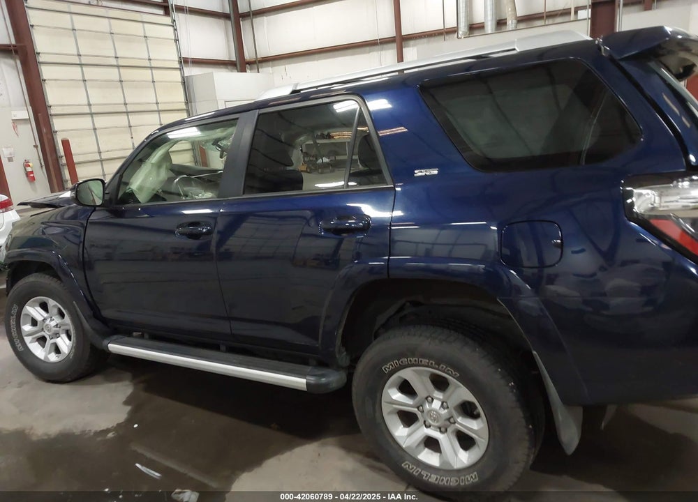2018 TOYOTA 4 RUNNER VIN: JTEBU5JR7J5567524