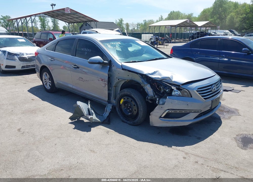 2015 HYUNDAI SONATA SE VIN: 5NPE24AF2FH172455
