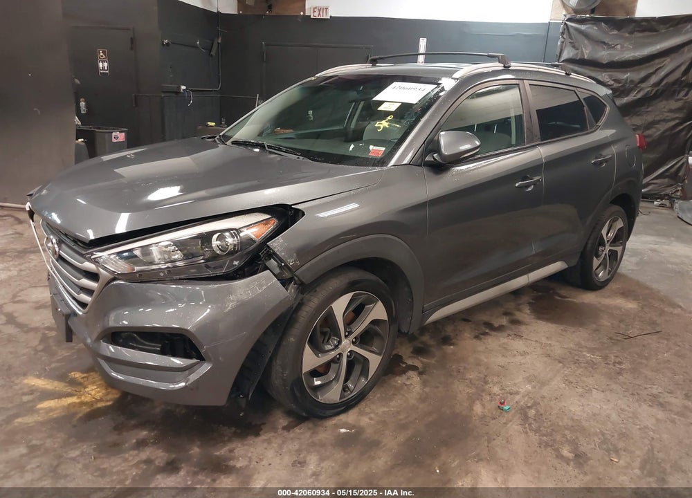 2018 HYUNDAI TUCSON VIN: KM8J3CAL2JU680446