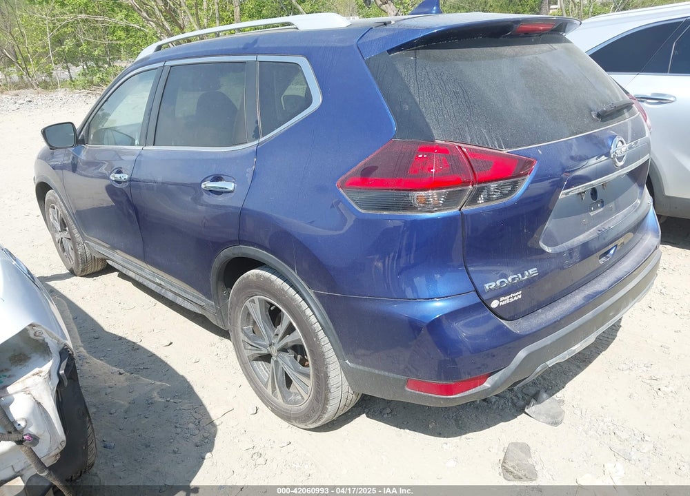 2018 NISSAN ROGUE VIN: 5N1AT2MT5JC798616