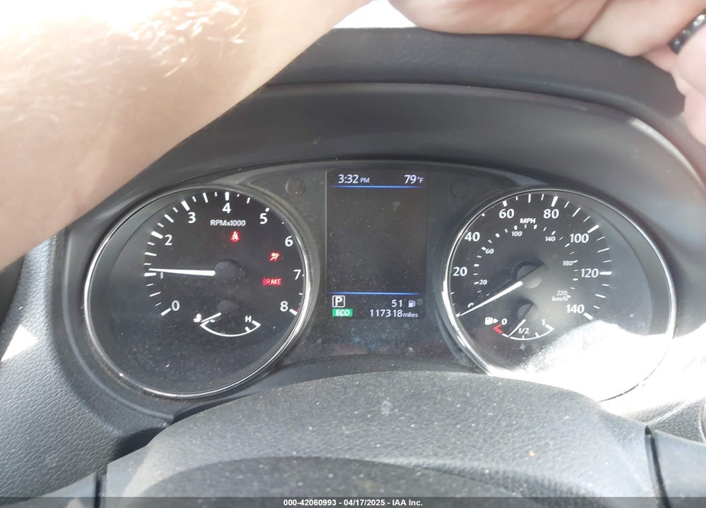 2018 NISSAN ROGUE VIN: 5N1AT2MT5JC798616