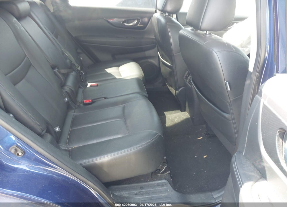2018 NISSAN ROGUE VIN: 5N1AT2MT5JC798616
