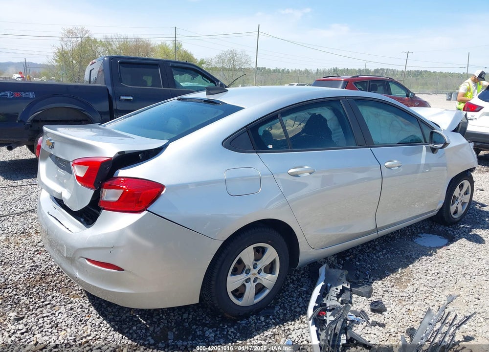 2018 CHEVROLET CRUZE LS AUTO VIN: 1G1BC5SM7J7199854