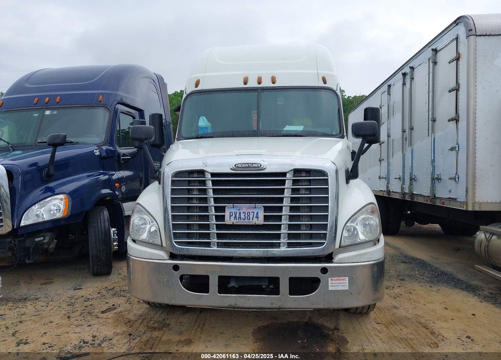 2016 FREIGHTLINER CASCADIA 125 --- VIN: 3AKJGLD58GSHN2755