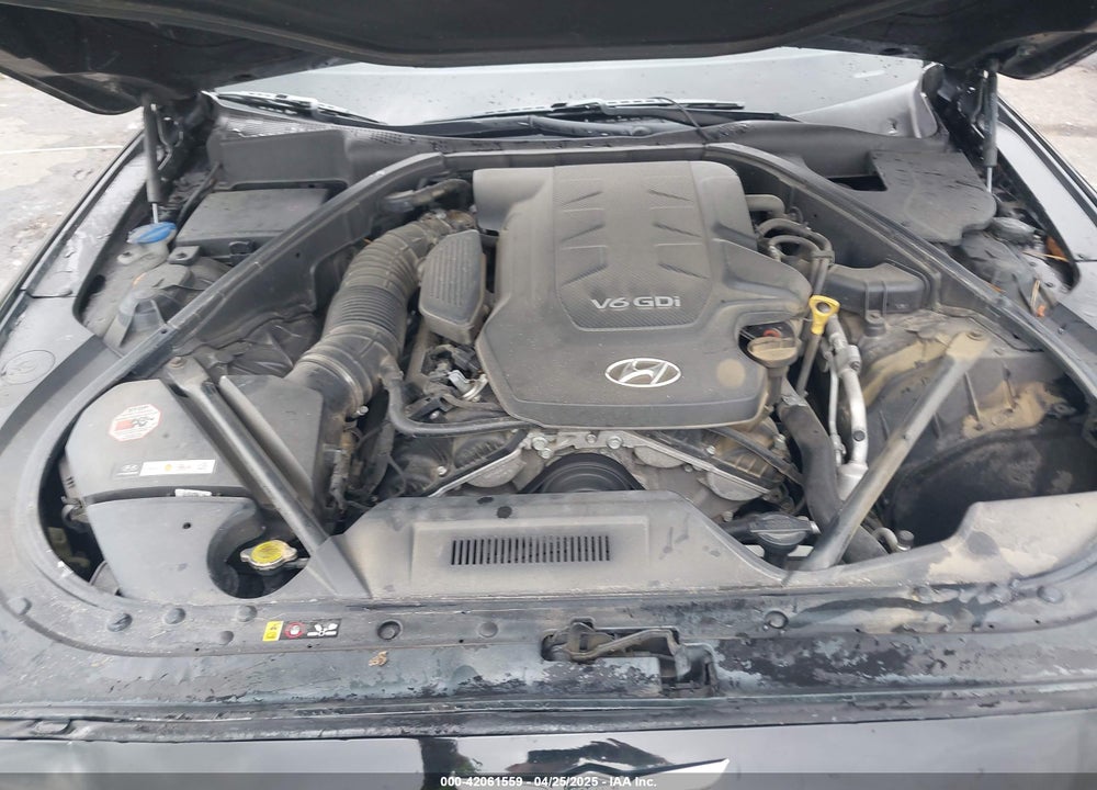 2015 HYUNDAI GENESIS 3.8 VIN: KMHGN4JE5FU093564
