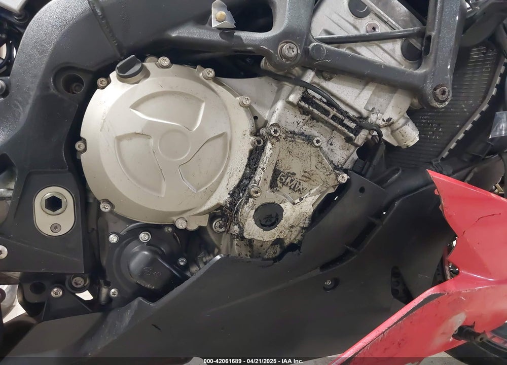 2015 BMW S 1000 RR VIN: WB10D2100FZ352205