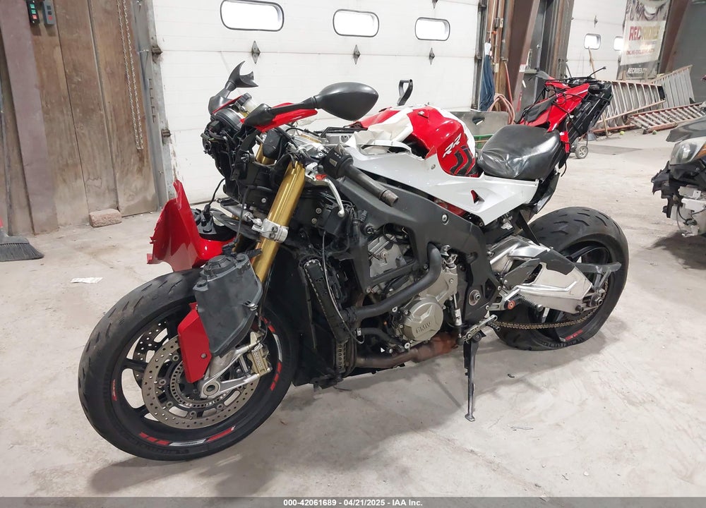 2015 BMW S 1000 RR VIN: WB10D2100FZ352205
