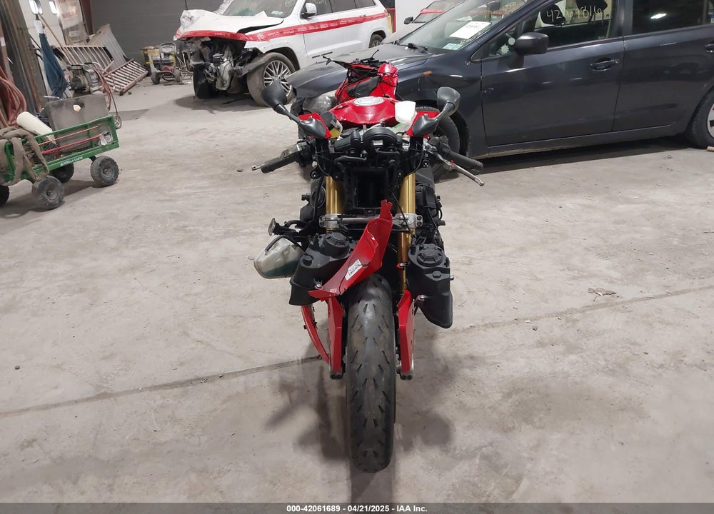 2015 BMW S 1000 RR VIN: WB10D2100FZ352205