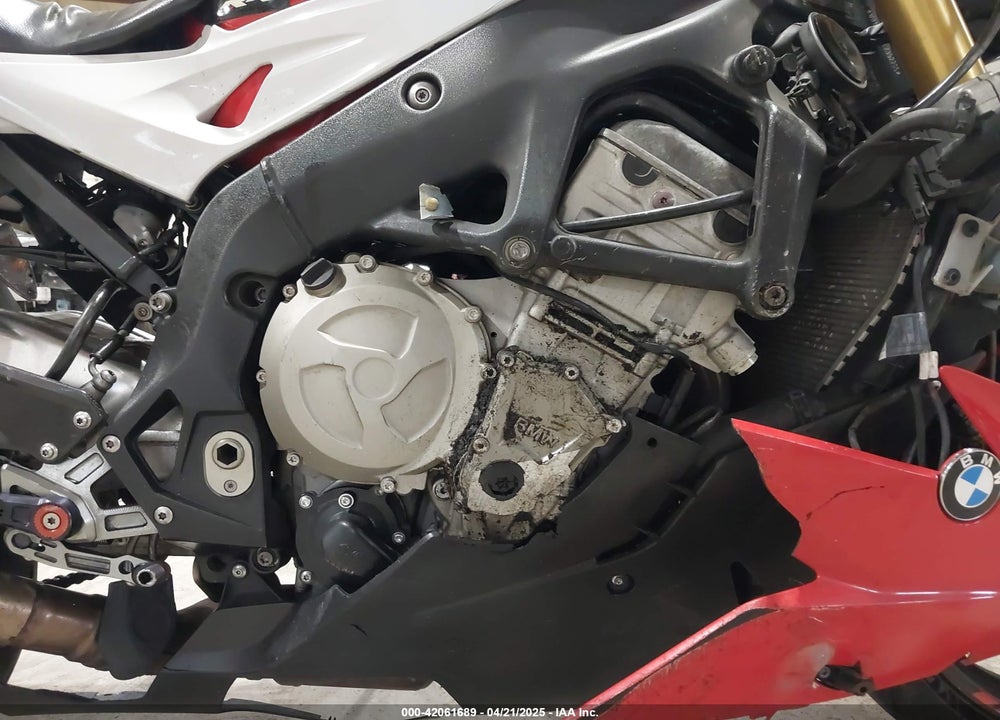 2015 BMW S 1000 RR VIN: WB10D2100FZ352205