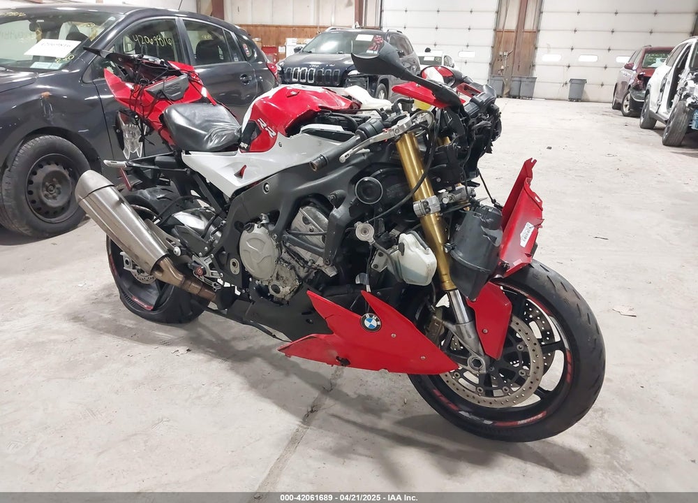 2015 BMW S 1000 RR VIN: WB10D2100FZ352205