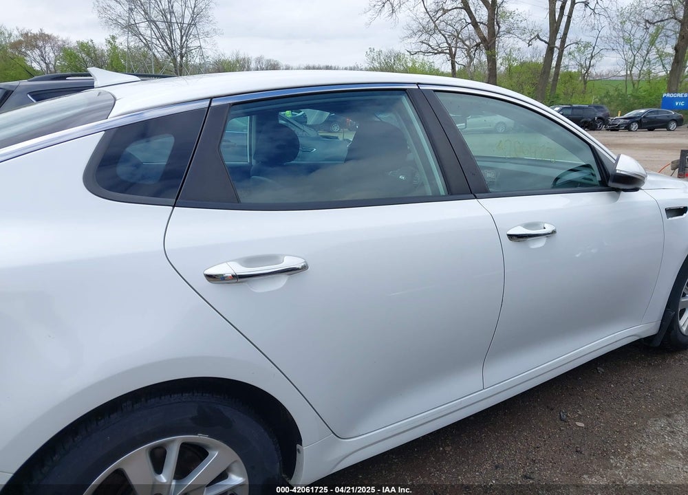 2016 KIA OPTIMA LX VIN: KNAGT4L34G5089729