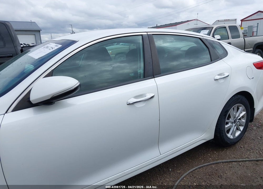 2016 KIA OPTIMA LX VIN: KNAGT4L34G5089729