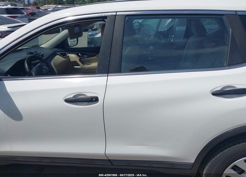 2016 NISSAN ROGUE VIN: 5N1AT2MT6GC919419