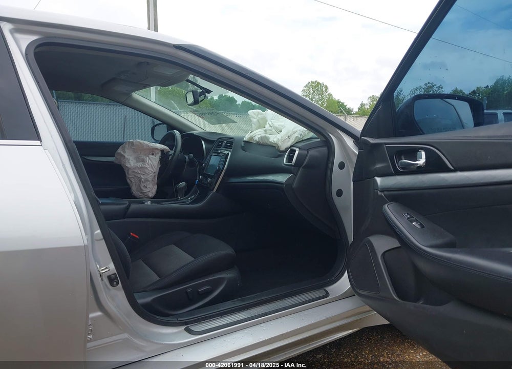 2016 NISSAN MAXIMA VIN: 1N4AA6AP7GC430106