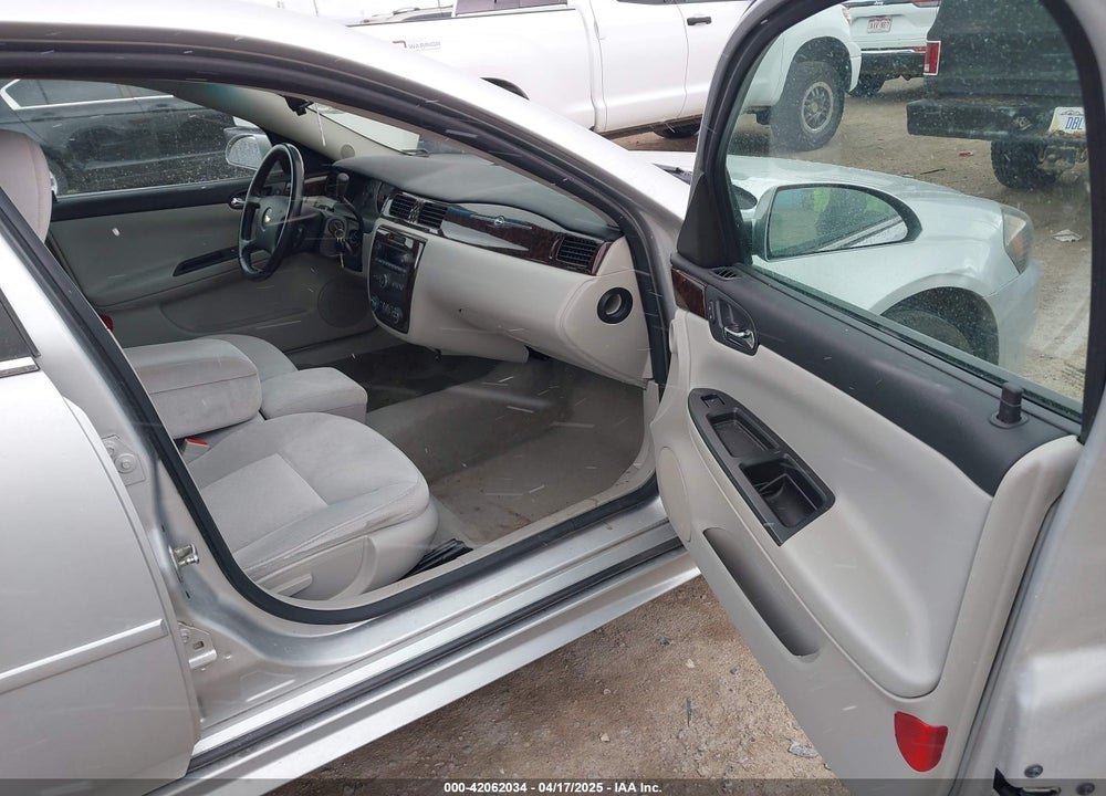 2012 CHEVROLET IMPALA LT VIN: 2G1WB5E30C1274160