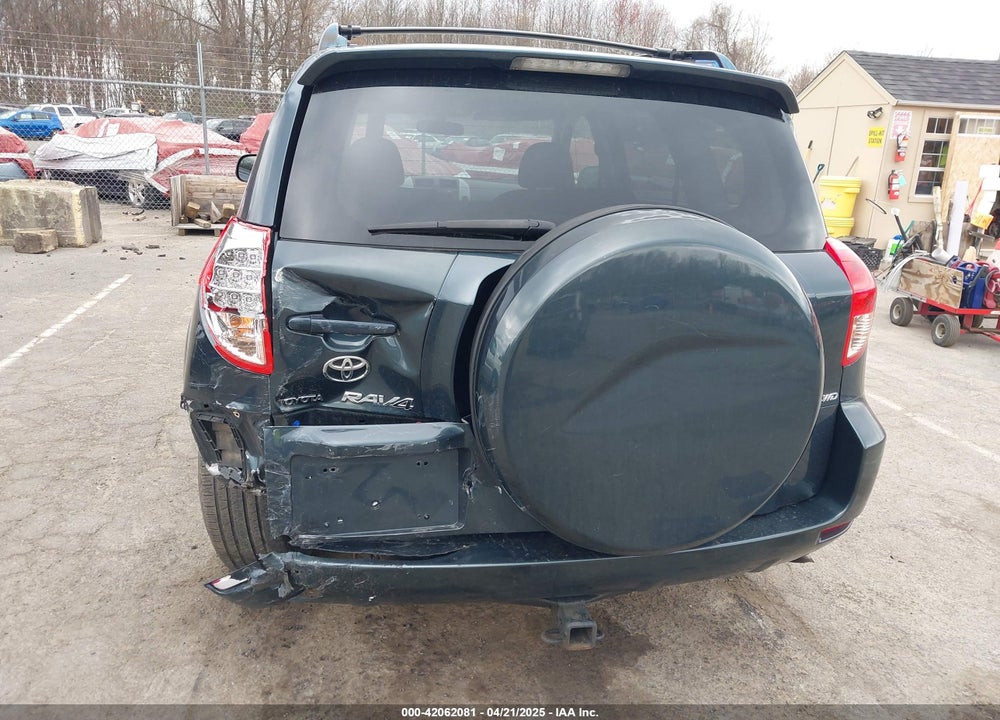 2008 TOYOTA RAV4 VIN: JTMBK32V586043805