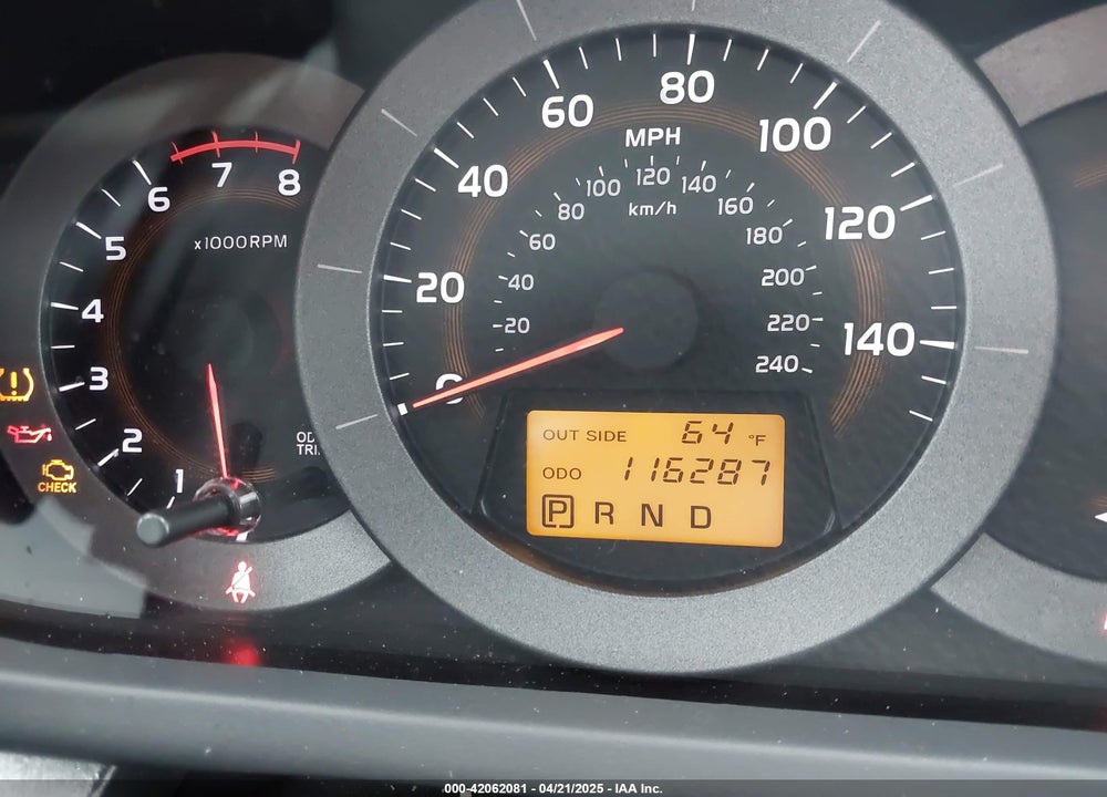 2008 TOYOTA RAV4 VIN: JTMBK32V586043805