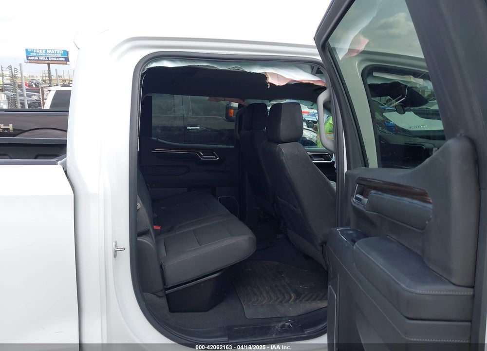 2023 CHEVROLET SILVERADO 1500 4WD SHORT BED RST VIN: 1GCUDEE84PZ204646