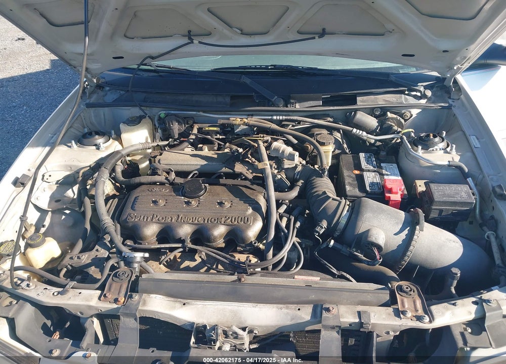 1999 FORD ESCORT SE VIN: 1FAFP13P1XW185662