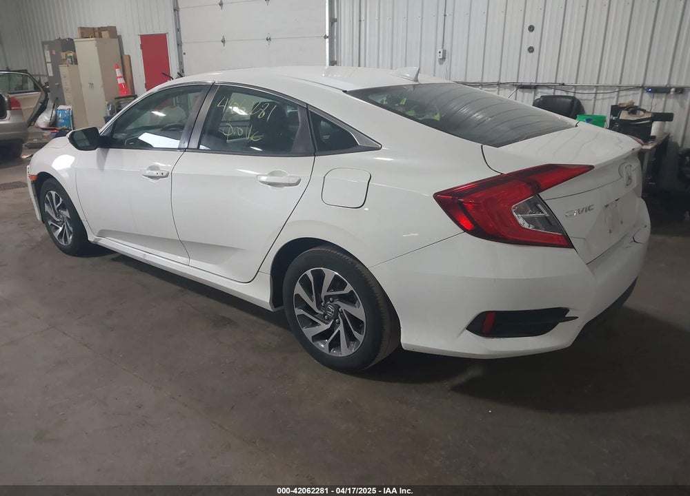 2018 HONDA CIVIC VIN: 19XFC2F79JE028597