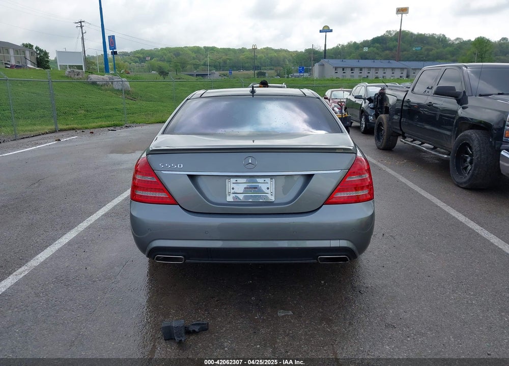 2013 MERCEDES-BENZ S 550 VIN: WDDNG7DBXDA510898
