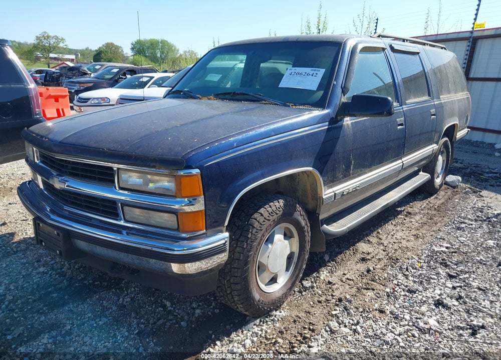 1999 CHEVROLET SUBURBAN 1500 LT VIN: 3GNFK16R8XG115054