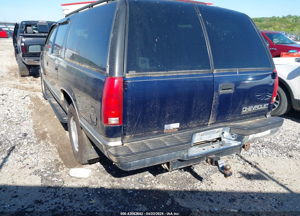 1999 CHEVROLET SUBURBAN 1500 LT VIN: 3GNFK16R8XG115054