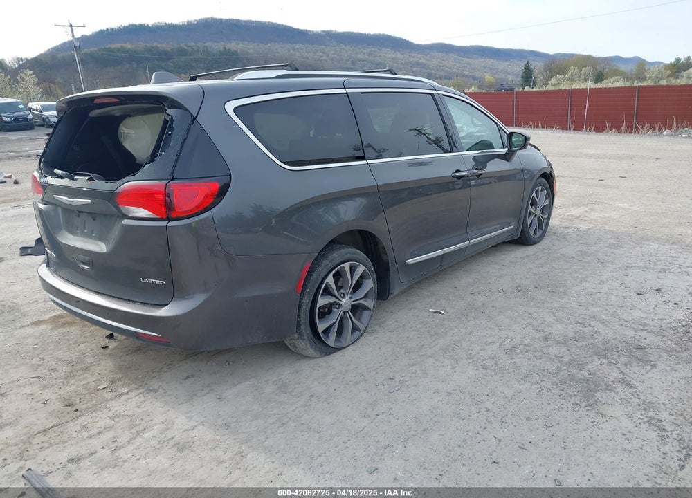 2017 CHRYSLER PACIFICA VIN: 2C4RC1GG0HR505898