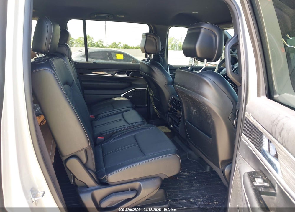 2022 JEEP WAGONEER VIN: 1C4SJUBT2NS181344