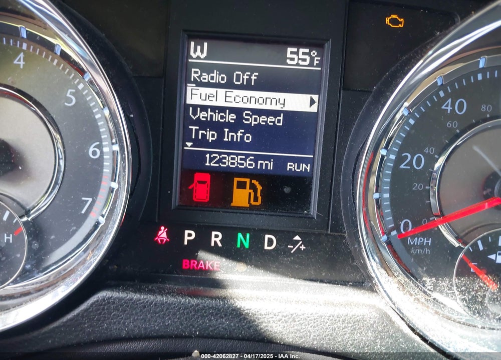 2011 CHRYSLER TOWN & COUNTRY VIN: 2A4RR5DG3BR624492