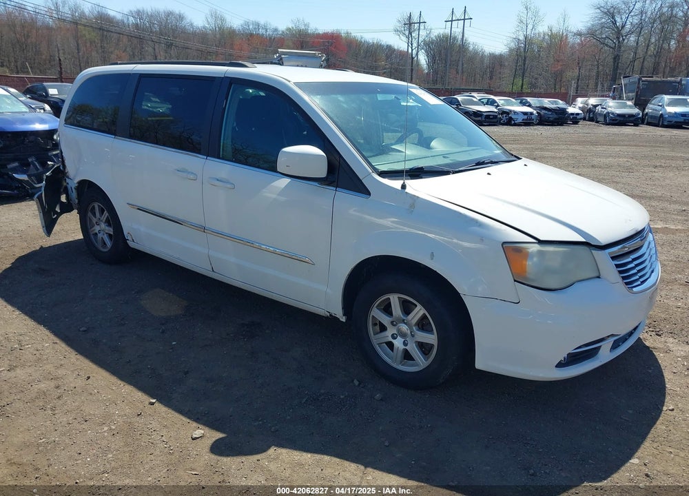 2011 CHRYSLER TOWN & COUNTRY VIN: 2A4RR5DG3BR624492