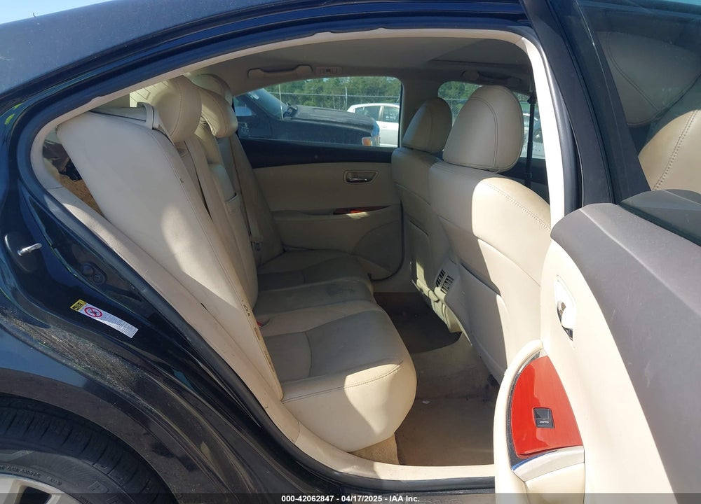 2011 LEXUS ES 350 VIN: JTHBK1EG2B2452620