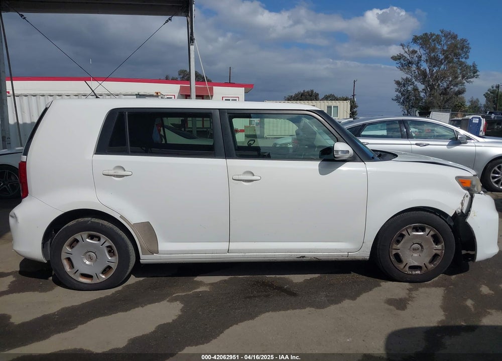 2011 SCION XB VIN: JTLZE4FE7B1125081