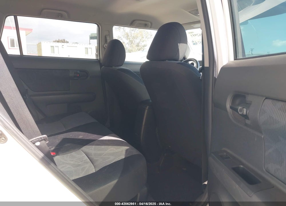 2011 SCION XB VIN: JTLZE4FE7B1125081