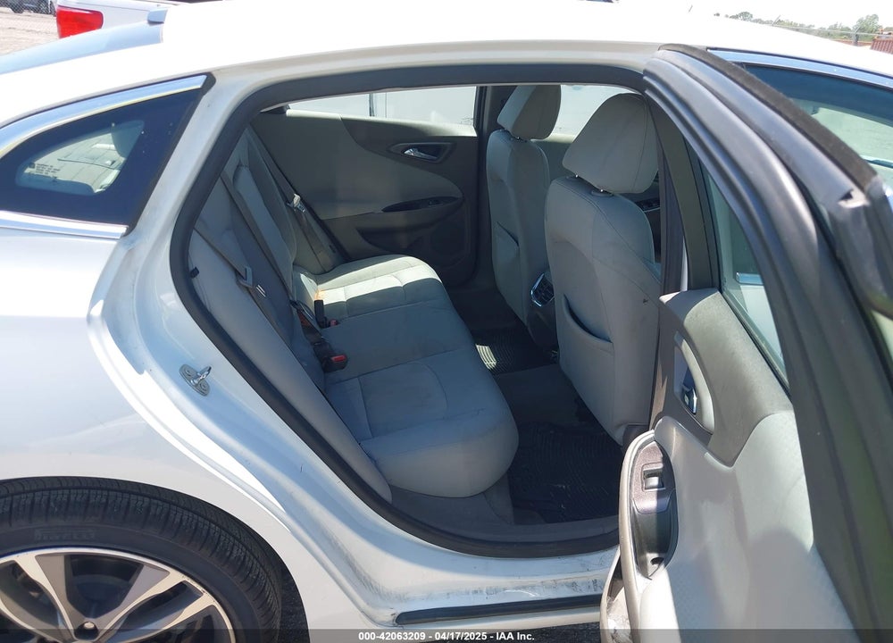 2020 CHEVROLET MALIBU FWD LT VIN: 1G1ZD5ST0LF113392
