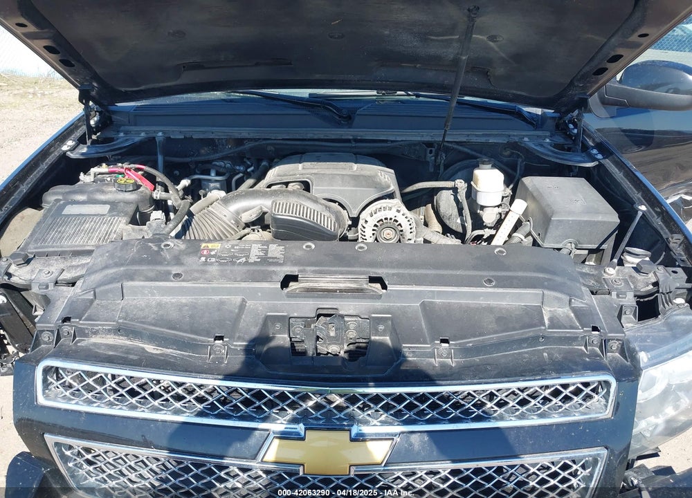 2013 CHEVROLET SUBURBAN 1500 VIN: 1GNSKJE78DR336924