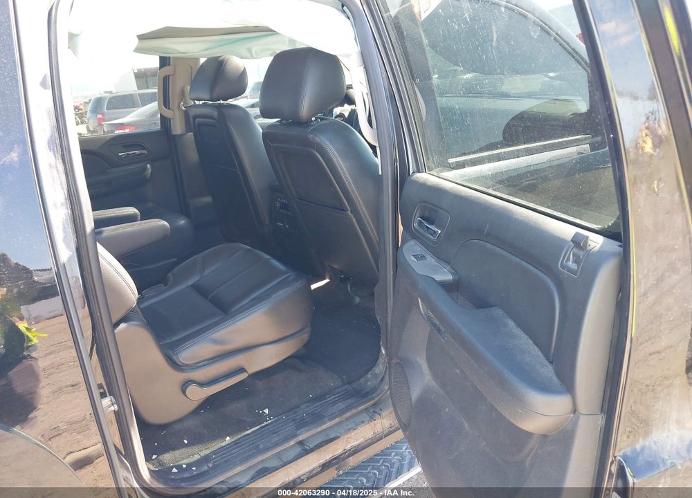 2013 CHEVROLET SUBURBAN 1500 VIN: 1GNSKJE78DR336924