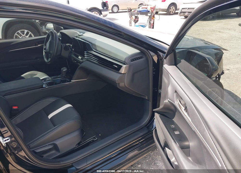 2025 TOYOTA CAMRY SE VIN: 4T1DAACK3SU521125