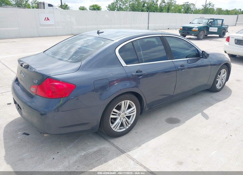 2011 INFINITI G37 JOURNEY VIN: JN1CV6AP3BM501637