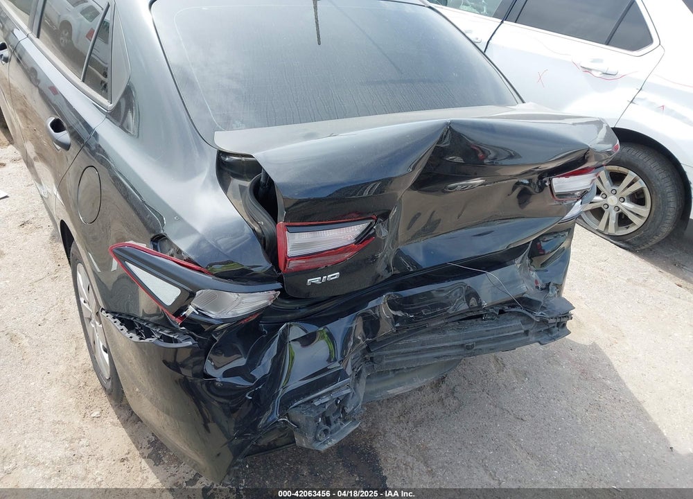2018 KIA RIO LX VIN: 3KPA24AB4JE067005