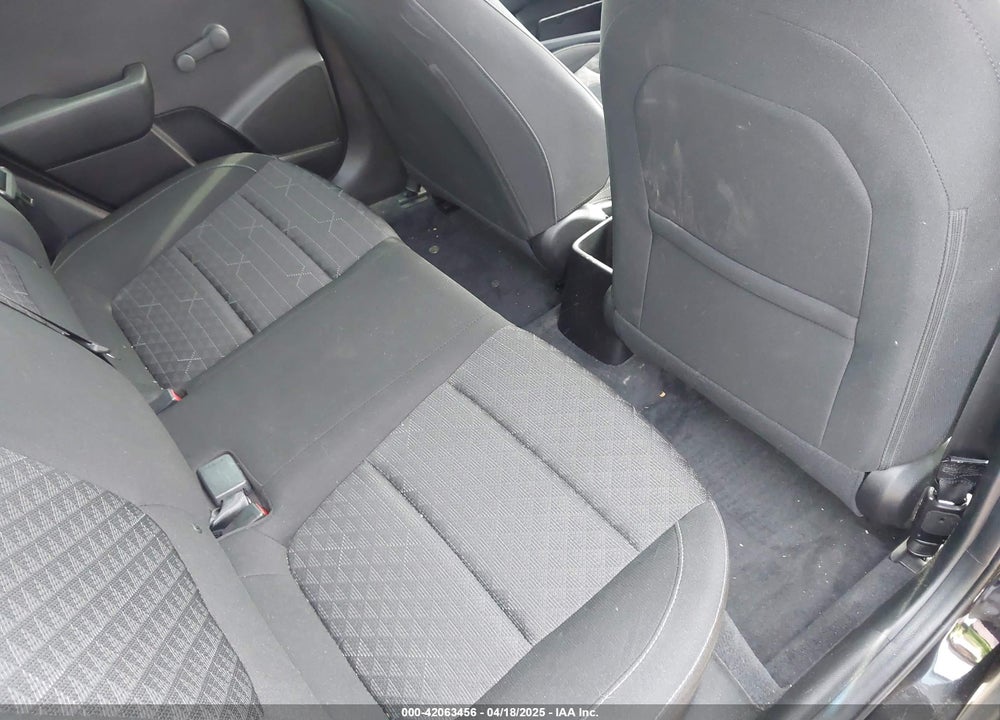 2018 KIA RIO LX VIN: 3KPA24AB4JE067005