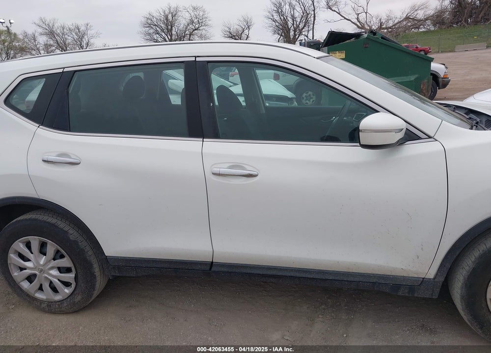 2015 NISSAN ROGUE S VIN: 5N1AT2MT3FC857539