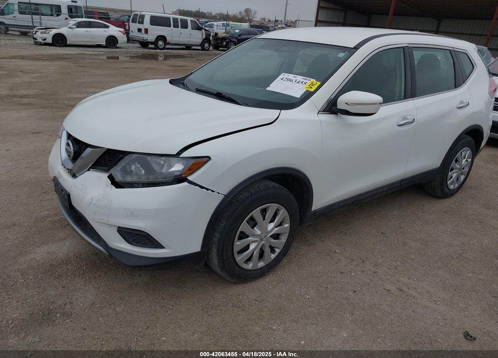 2015 NISSAN ROGUE S VIN: 5N1AT2MT3FC857539