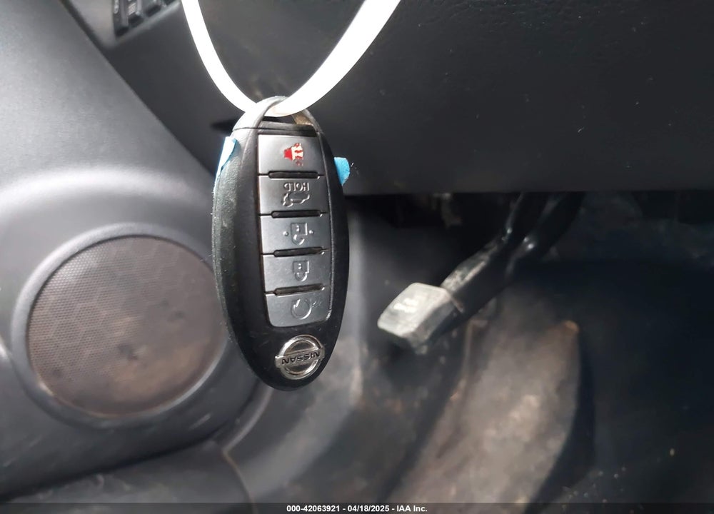 2017 NISSAN ROGUE VIN: 5N1AT2MM3HC794051