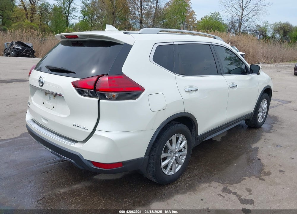 2017 NISSAN ROGUE VIN: 5N1AT2MM3HC794051