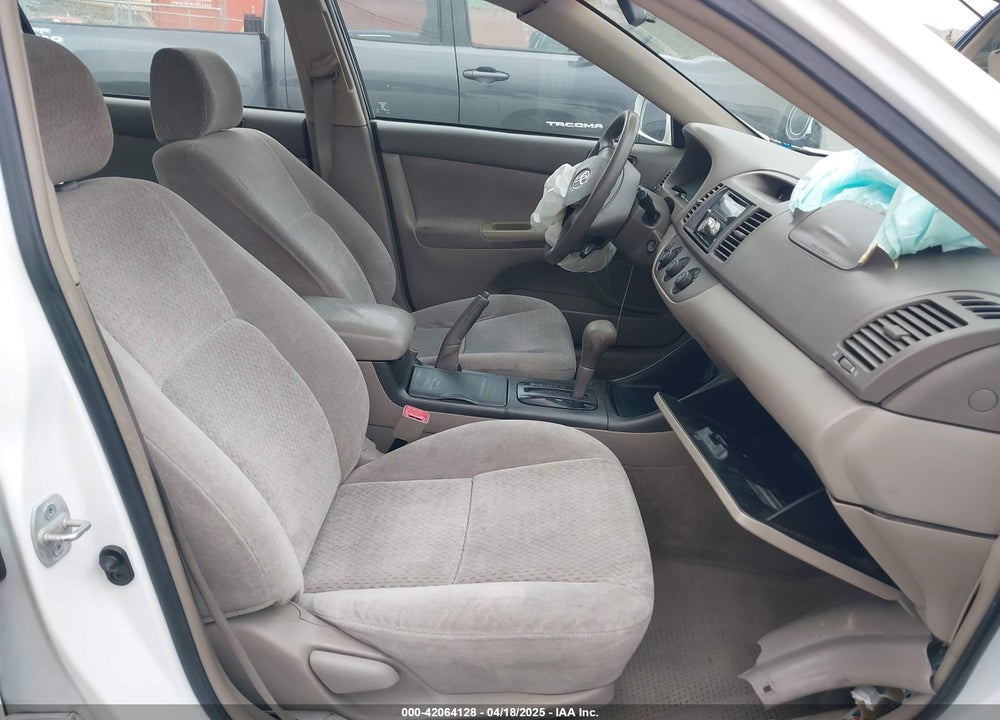2002 TOYOTA CAMRY LE VIN: 4T1BE32K12U085223